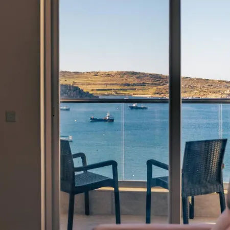 Vistamare - St Pauls Bay Seafront Views *