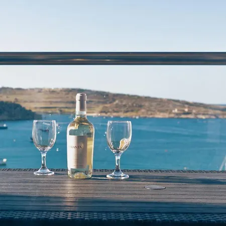 Vistamare - St Pauls Bay Seafront Views דירה