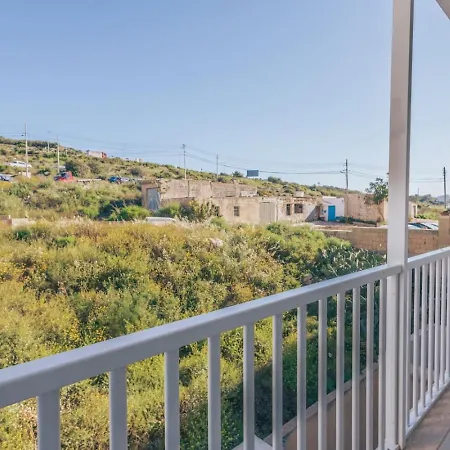 Vistamare - St Pauls Bay Seafront Views *