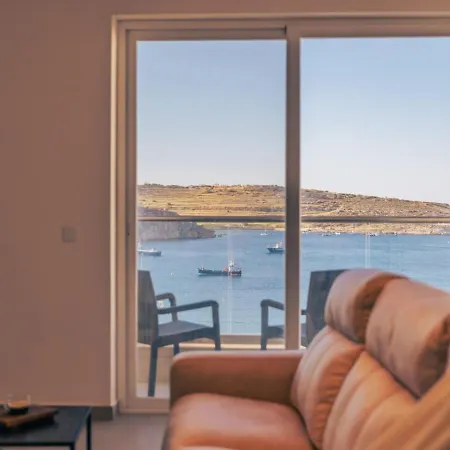 Vistamare - St Pauls Bay Seafront Views 아파트 *